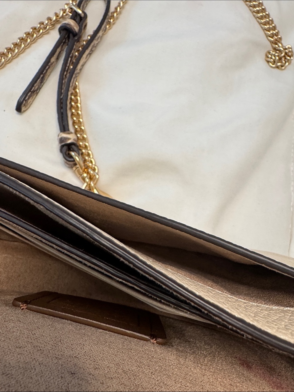 Coach Basquait Cream Leather Crossbody withGold Chain - Picture 3 of 4